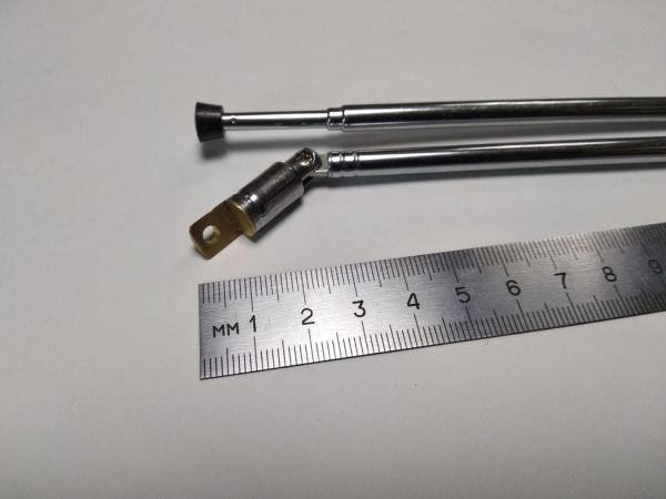 Антена металева телескопічна монтажна №117