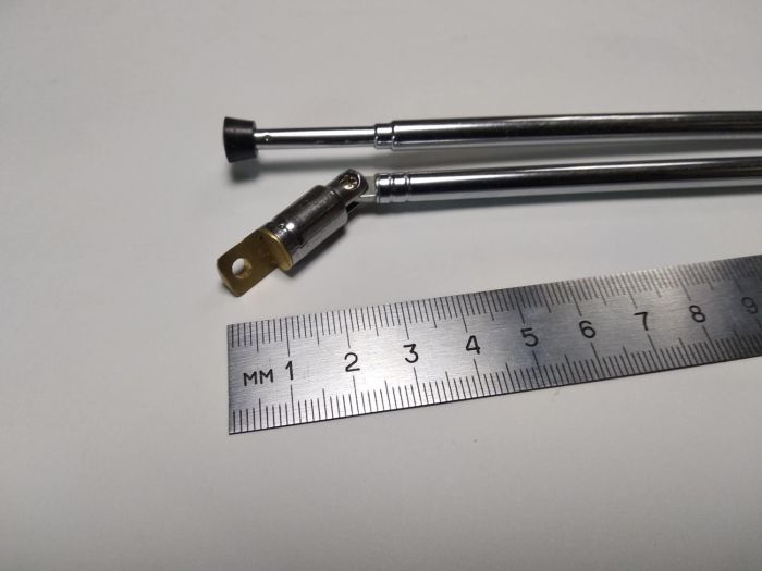 Антена металева телескопічна монтажна №117