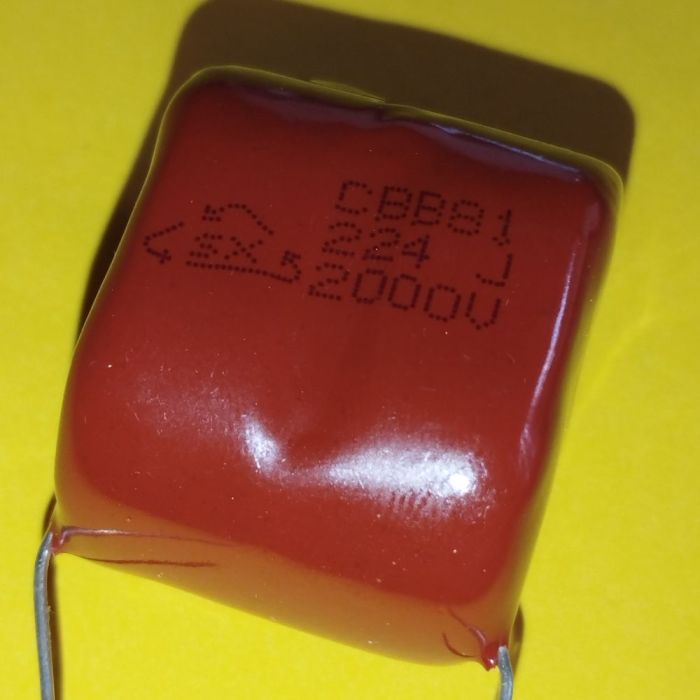 0,22мкф 2000в 10% (29*25*36) p=28mm CBB-81 плівковий конденсатор