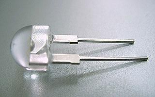 Світлодіод 10мм 3В жовтий 10080UYC4-80 св.потік 2.0-3.5лм (при IF=80mA) 80° прозора лінза