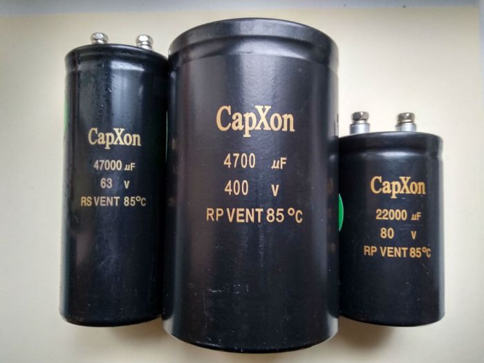 22000mkf 80v БОЛТОВІ RP 51*80