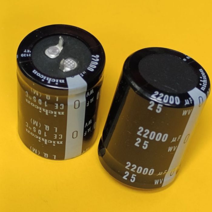 22000mkF 25V CE 105°C конденсатор електролітичний 30*41 nichicon