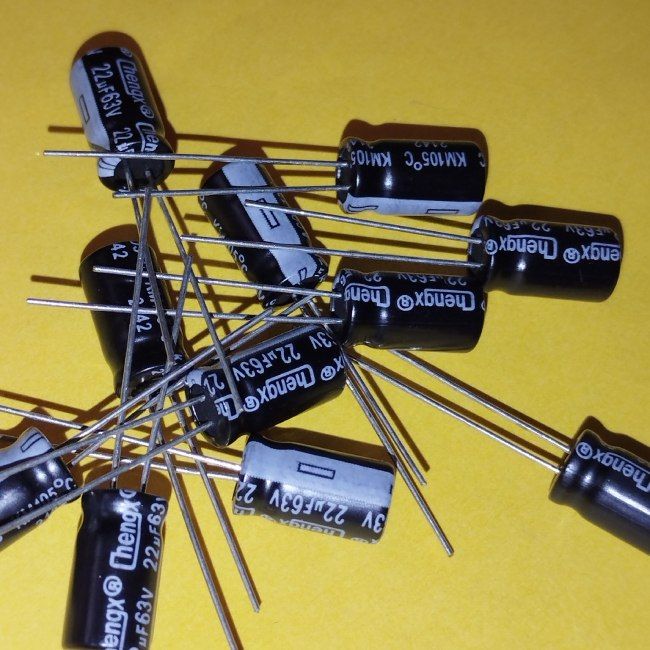 22mkF 63v 105°C 6,3*11mm km chengX конденсатор електролітичний