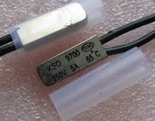 Термостат серії KSD9700 85°С 5A NC 5A нормально замкнуті контакти