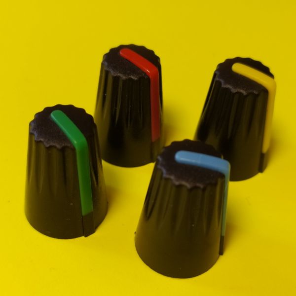 Ручка пластмасова AG-4 (6mm чорна дзьобик жовт.)