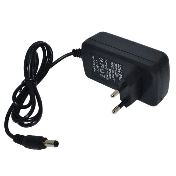 Блок живлення 15V 2A штекер 5.5/2.5 стабілізований імпульсний адаптер