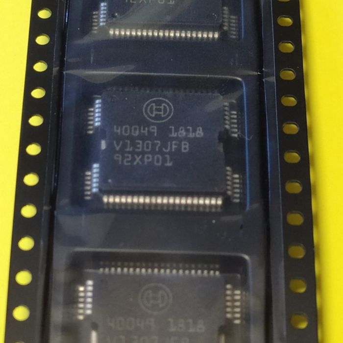 Микросхема Bosch 40049 корпус PQFP-64