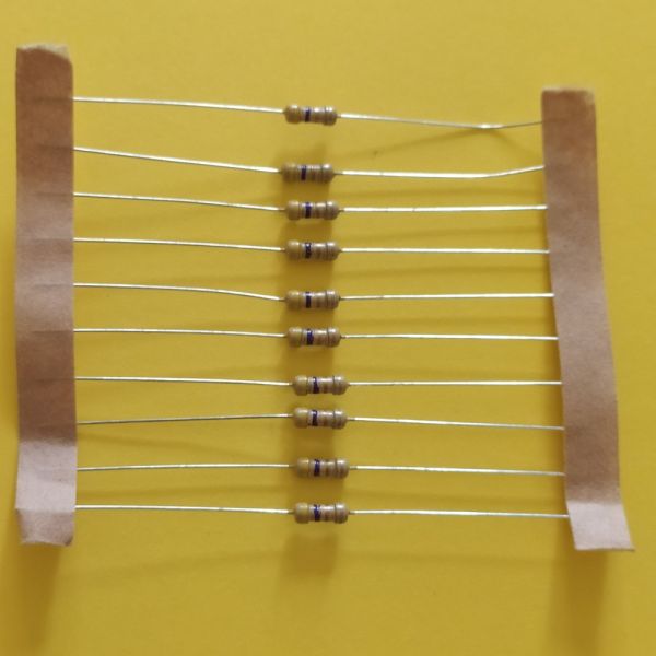 4,7 ом CF-1/4W 5% вуглецевий резистор