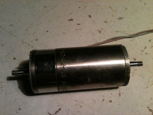 Електродвигун DC ДПР-42-Н2-03 27В (демонтаж)