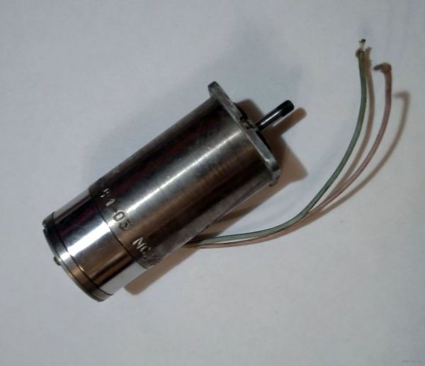 Електродвигун DC ДПР-42-Ф1-03 27В (демонтаж)