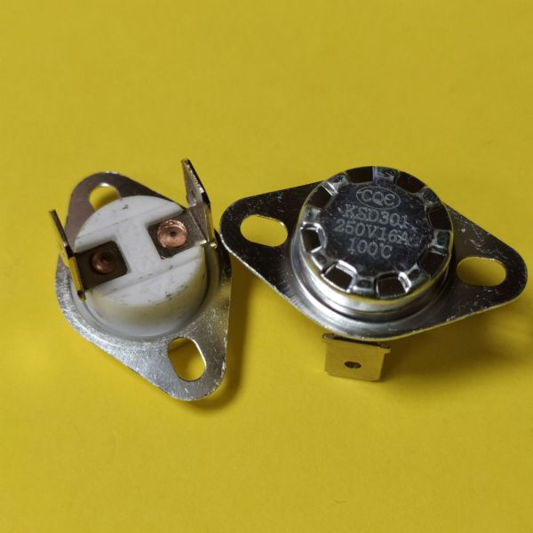 KSD301 16A 250В 100°C термостат (норм/замкн., вертикальний контакти, нерухомий фланець)