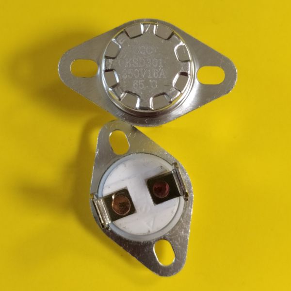 KSD301 16A 250В 65°C термостат нормально замкнутий вертикальні контакти, нерухомий фланець, кераміка, FBVL