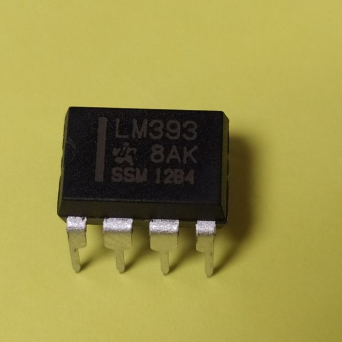 LM393N DIP-8 TI здвоєний компаратор