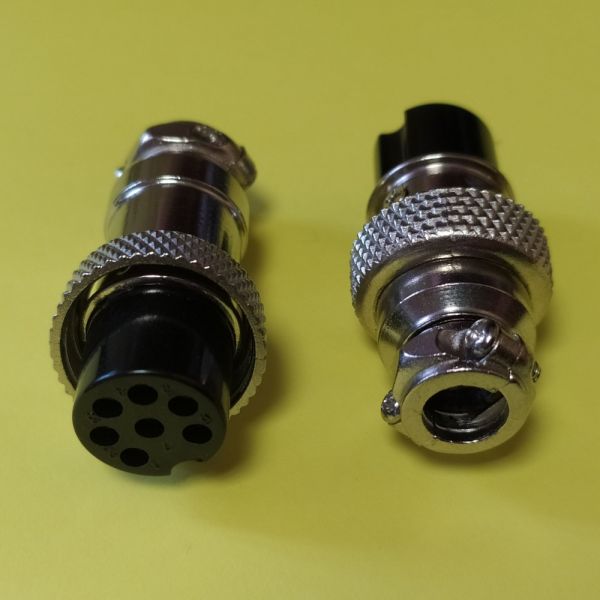 Гніздо MIC 327 під кабель, 7pin, діам.-16мм