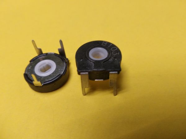 Резистор підстроювальний PT15NV-B103 горизонтальний 10ком