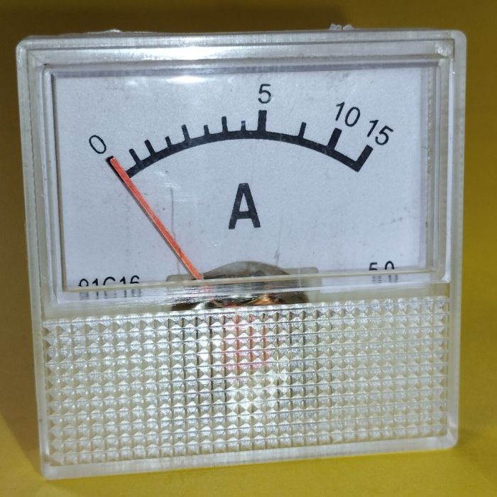 Амперметр стрілочний 15А 91c16 без шунту розмір 40*40