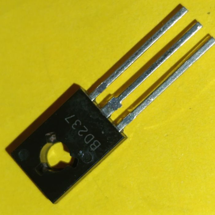 BD237 TO-126 транзистор