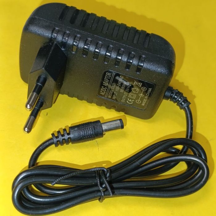 Блок питания 3В 2А штекер 5.5/2.5 импульсный адаптер