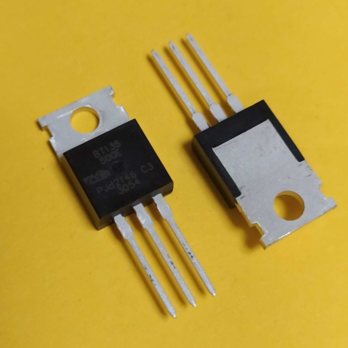 BT136-600E TO220 NXP (PH)