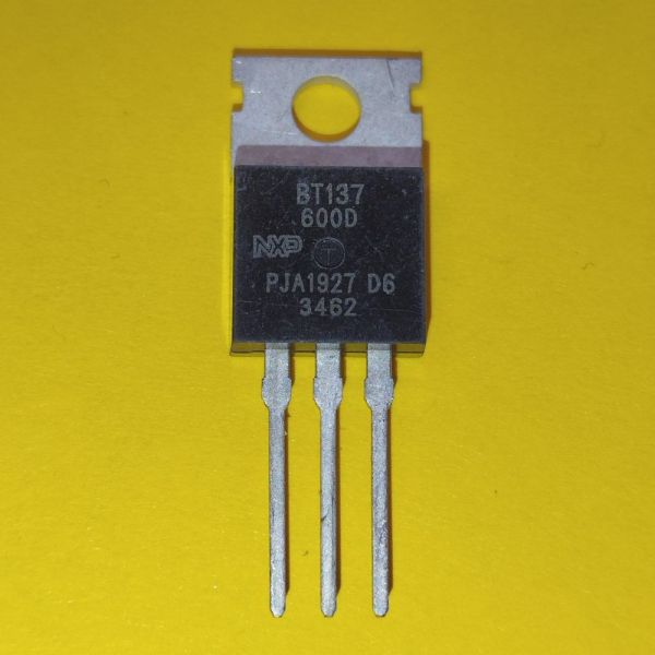 BT137-600D, симистор 4Q, 600В, 8А TO-220AB