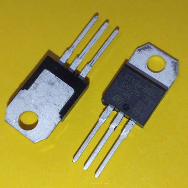 BTA06-800C, сімістор, 800 В, 6 А, TO-220AB