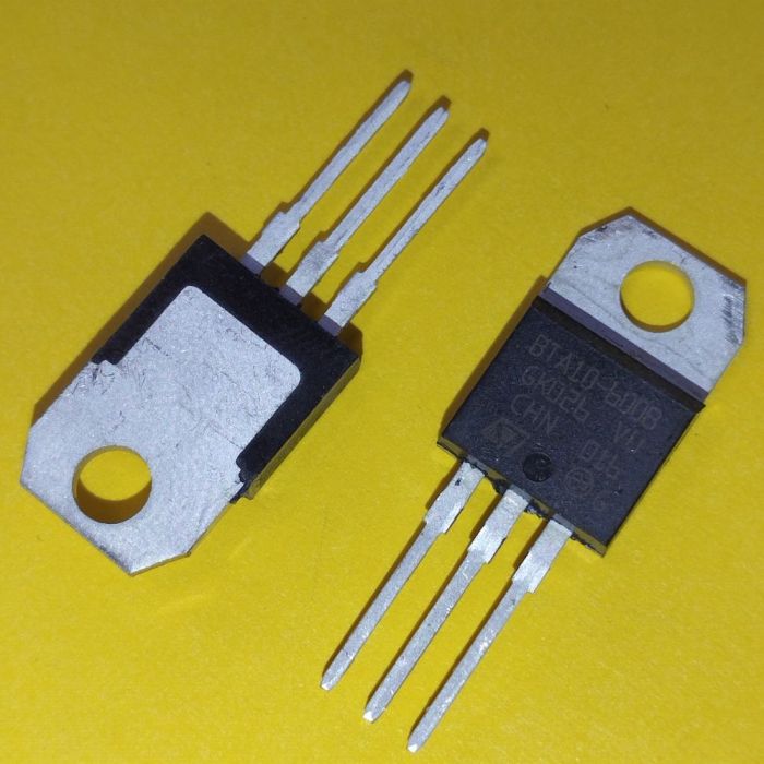BTA10-600B, сімістор, 600 В, 10 А, TO-220AB