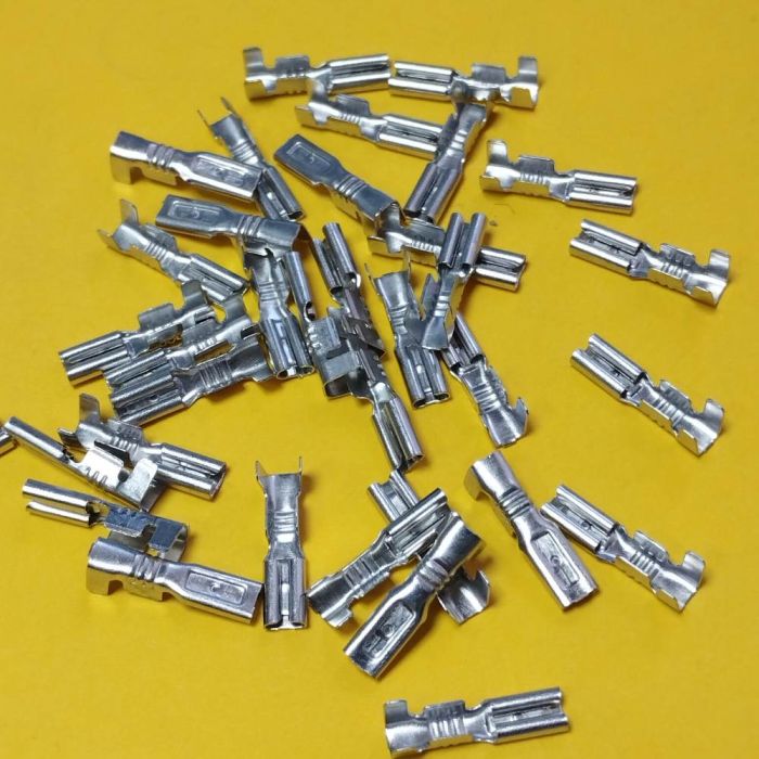 Клемма ножевая 2.8мм гнездо неизолированная DJ622-D2.8B-0.3 1.5мм2