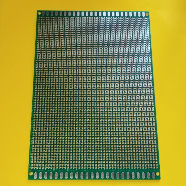 Макетна плата двостороння FR4 120*180 з металізацією і маскою