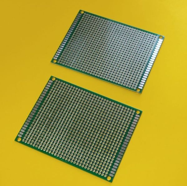 Макетна плата двостороння FR4 70*90 з металізацією і маскою