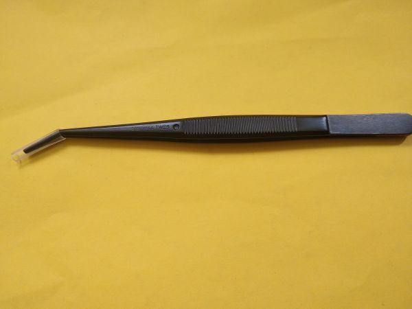 ПІНЦЕТ TWE-6E 155мм ЗАГНУТИЙ з нержавіючої сталі