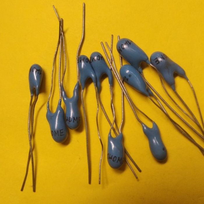 1мкФ 16В 20% конденсатор ніобієвий К53-19