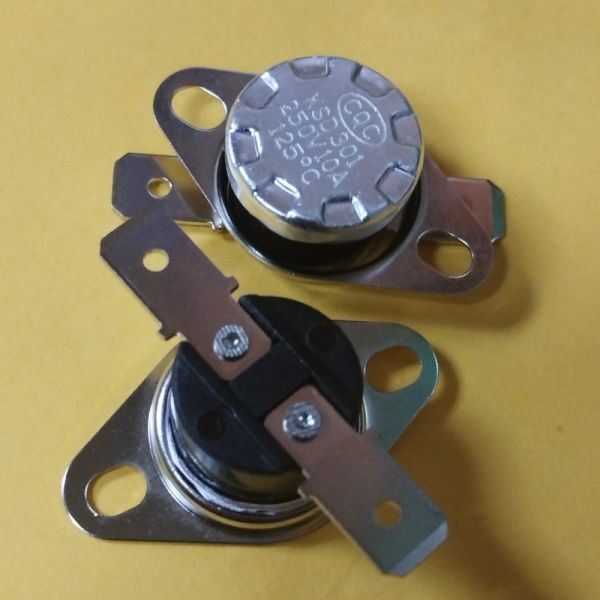 KSD301 10A 250В 125°C термостат(норм/замкн.,горизонт.контакти,рухомий фланець)