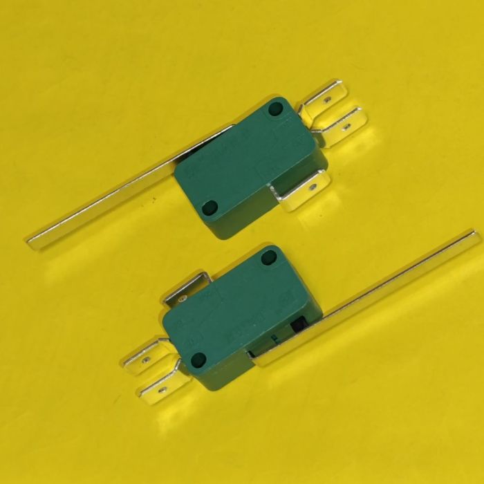 Мікроперемикач KW1-103-4, 28*16*10 мм., з довгою планкою, 16A 250В AC, 3pin