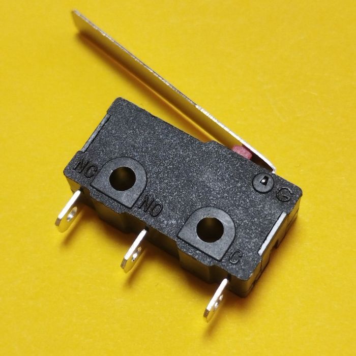 Мікроперемикач середній кінцевий KW4-Z3F-150, 3pin, 3A 250В Daier