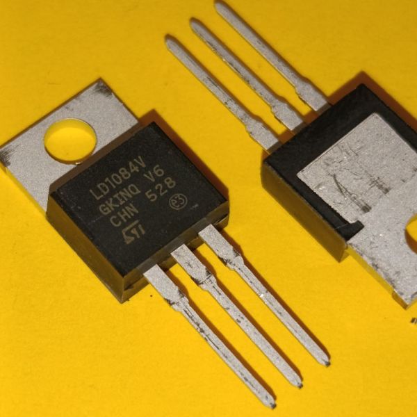 LD1084V (1,25-29V; 5A)