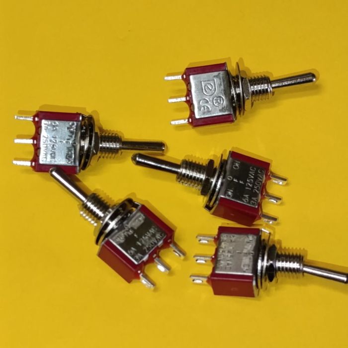 Тумблер MTS-103R (ON-OFF-ON) 3-х контактный, 3A, 250VAC