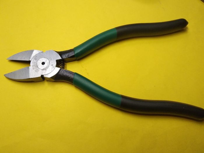 Бокорізи кусачки Wynn's  W175A