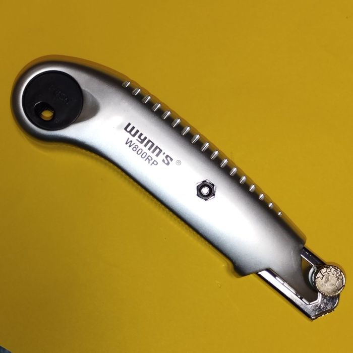 Ніж універсальний п'ять лез W800RP