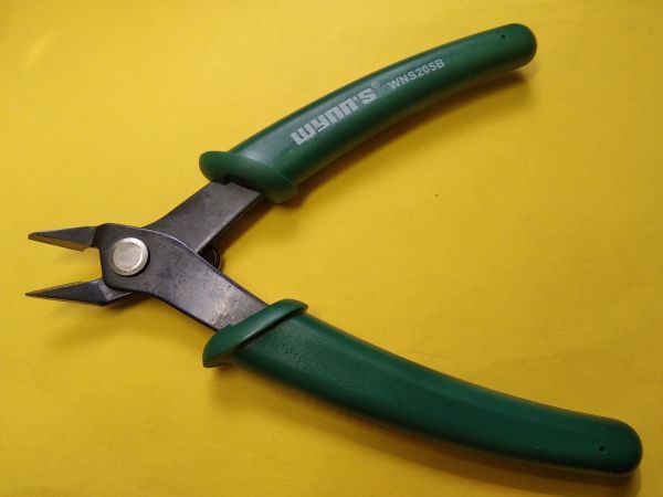 Бокорізи кусачки Wynn's WNS205B